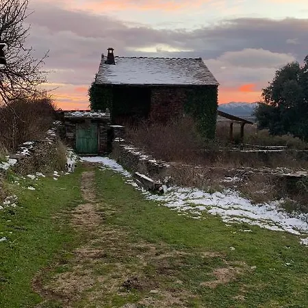 Chalet El Cuento De La Encina. Un Espacio Sentir