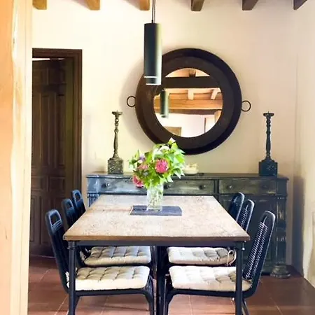 Chalet El Cuento De La Encina. Un Espacio Sentir